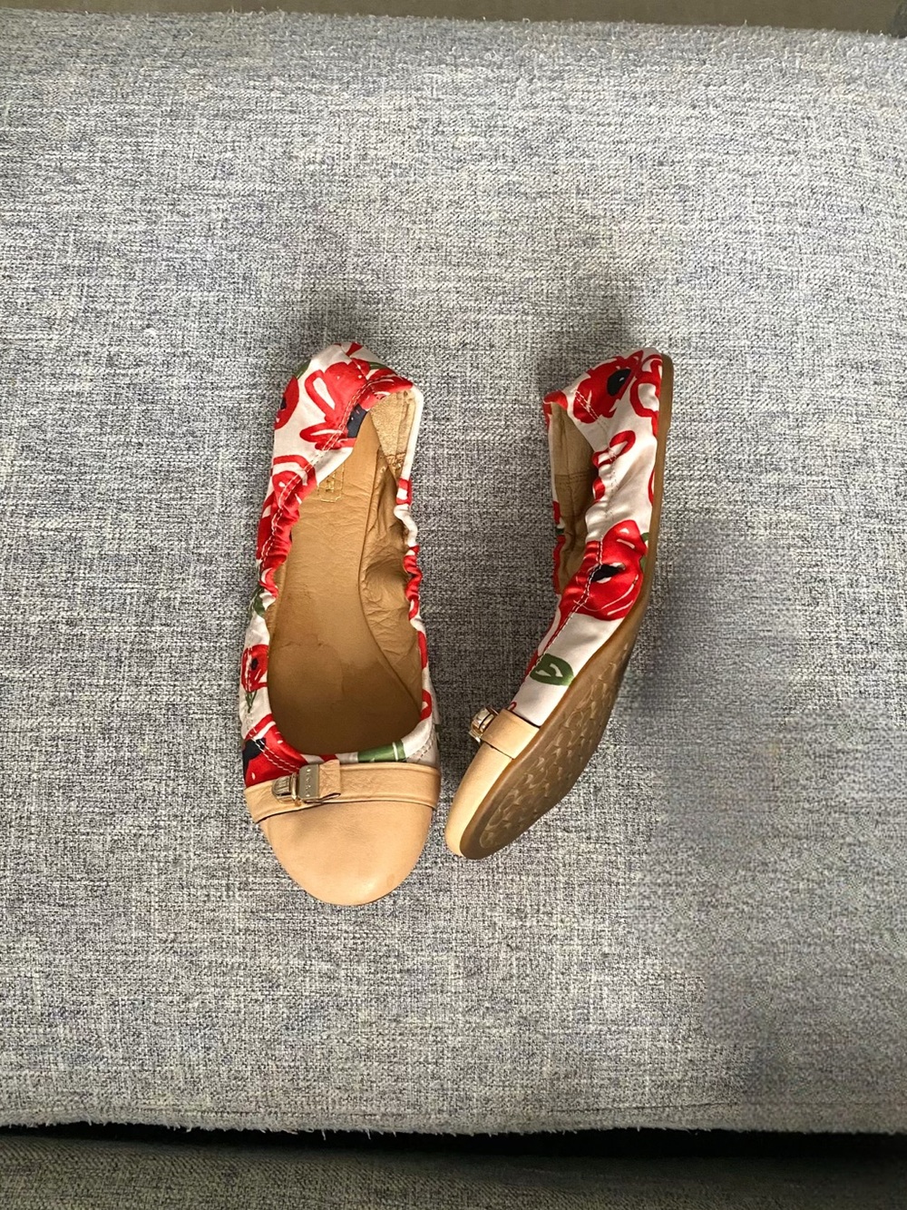 Vintage Coach Delphine Red Floral Ballet Flats